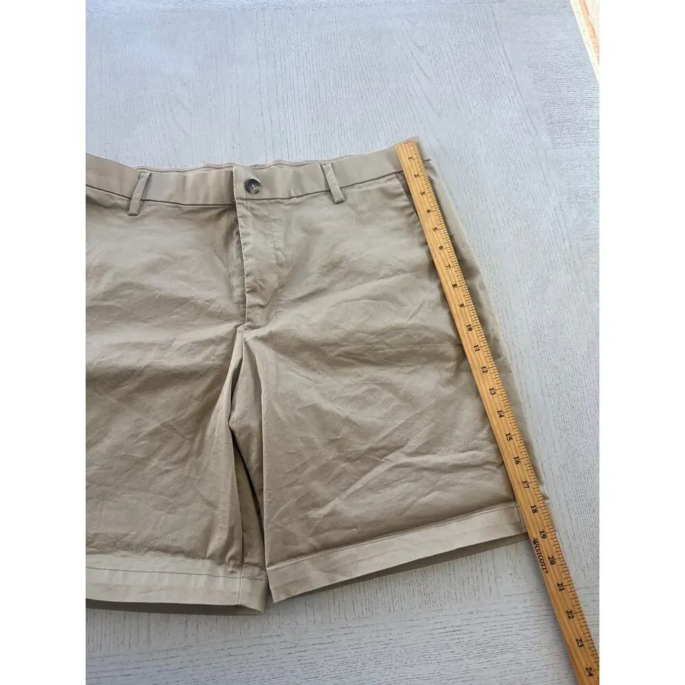 Banana Republic Men's Chino Khaki Shorts Size 36